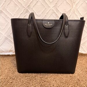 Kate Spade Classic Black Tote Style number D511.
